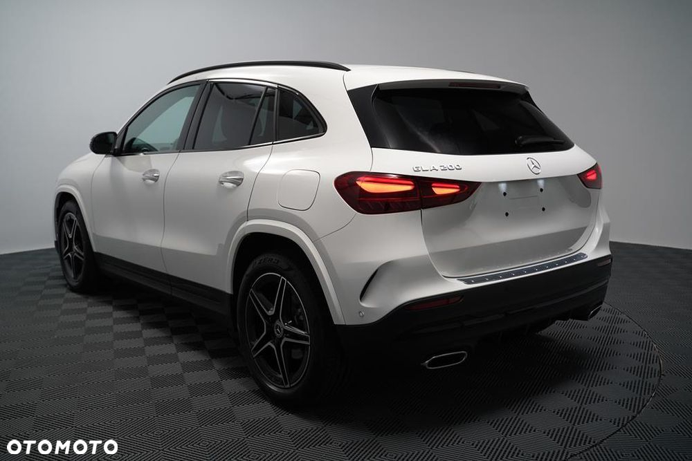 Mercedes-Benz GLA 200 mHEV AMG Line 7G-DCT - 6