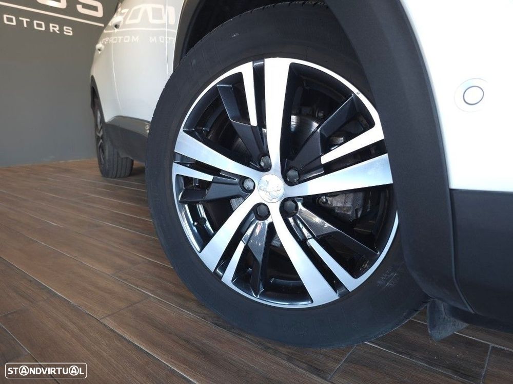 Peugeot 3008 1.5 BlueHDi Allure Pack EAT8 - 4