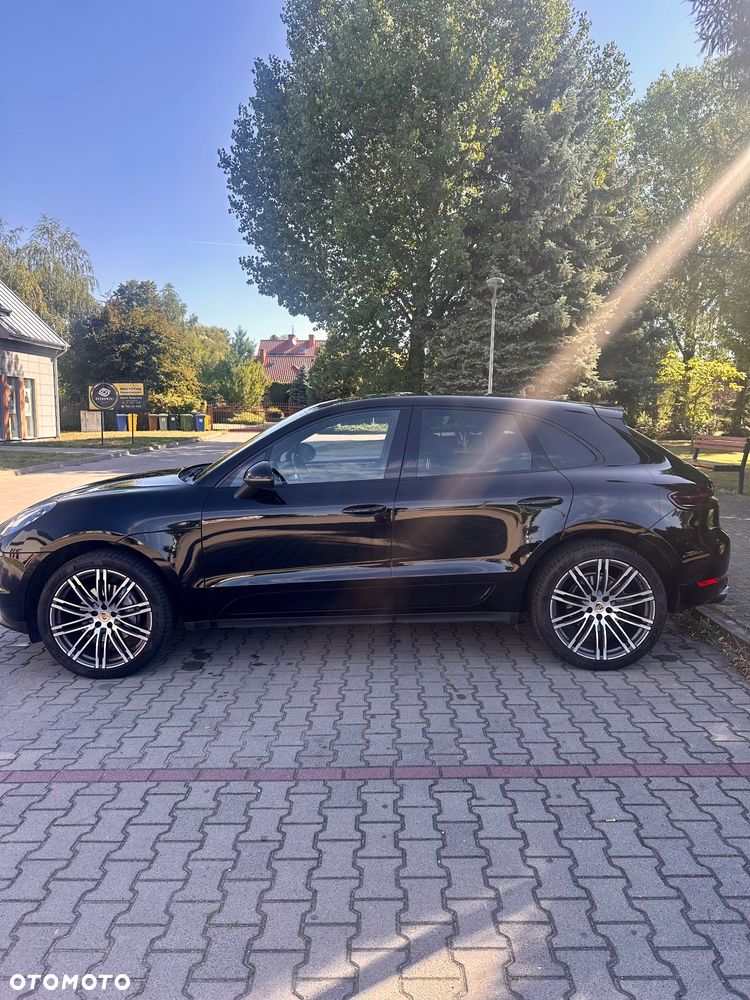 Porsche Macan Standard - 3