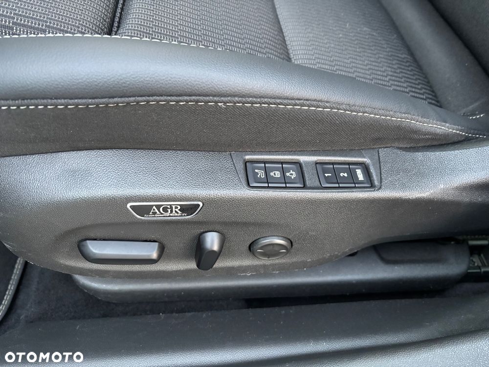 Opel Insignia 2.0 Automatik Ultimate 120 Jahre - 19