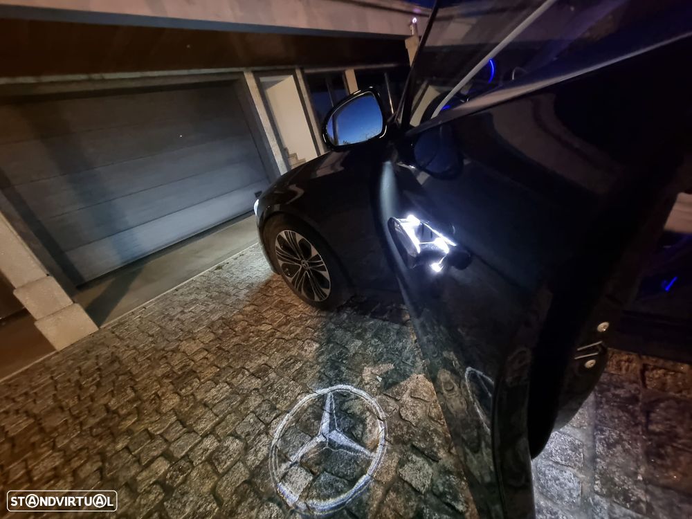 Mercedes-Benz E 300 e Station - 23