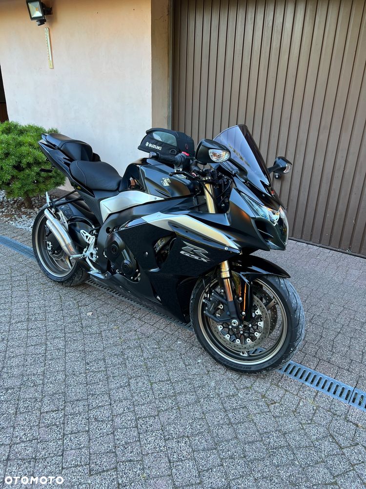 Suzuki GSX-R - 1
