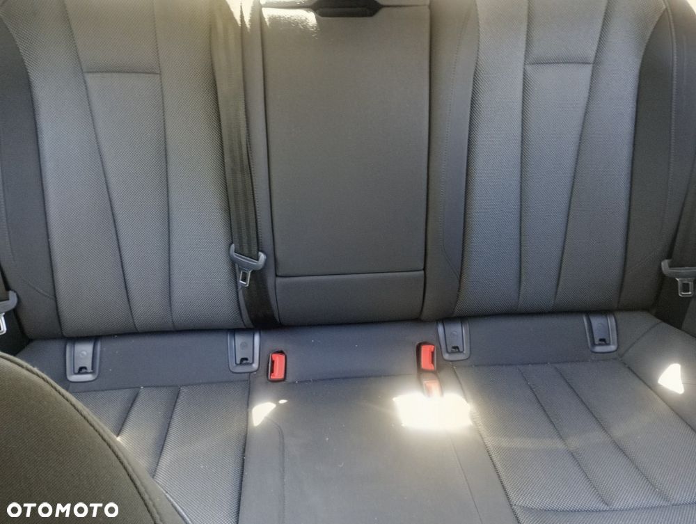 Audi A4 Limousine - 7