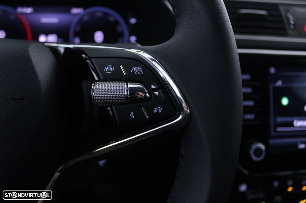 Skoda Superb Break 2.0 TDI Ambition DSG - 23