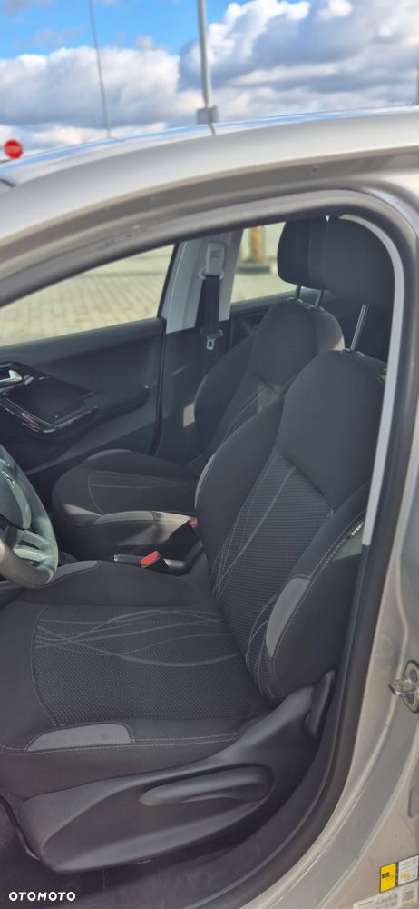 Peugeot 208 1.4 HDi Access - 9