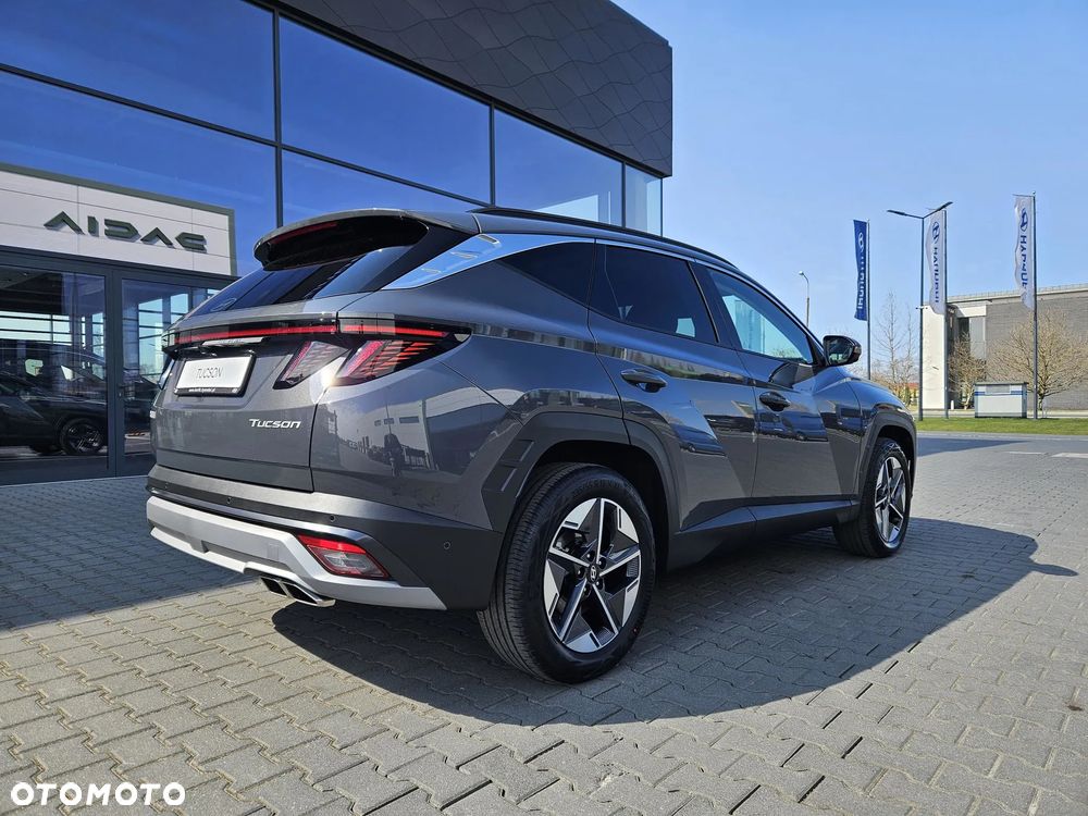 Hyundai Tucson 1.6 T-GDi HEV Executive 2WD - 10