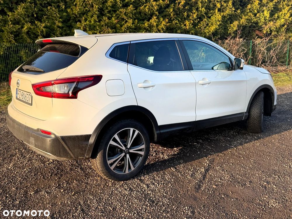Nissan Qashqai 1.2 DIG-T Xtronic TEKNA+ - 3