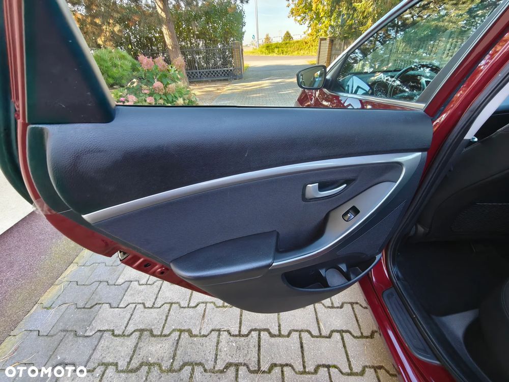 Hyundai i30 blue 1.4 YES Gold - 19