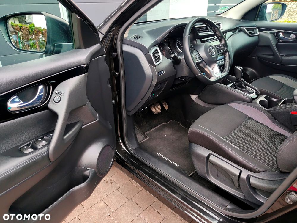 Nissan Qashqai 1.3 DIG-T DCT ACENTA - 6