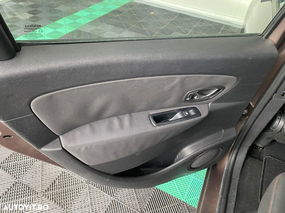 Renault Grand Scenic - 22