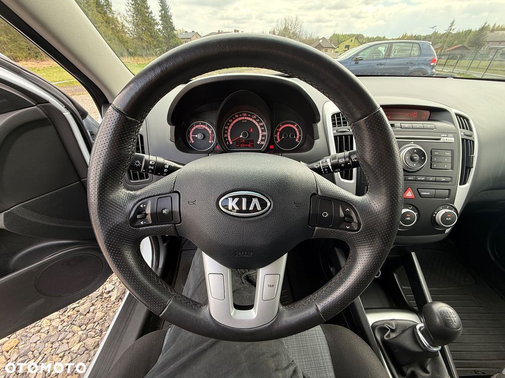 Kia Ceed - 17