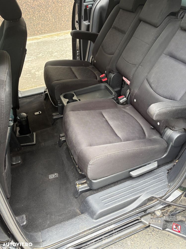 Mazda 5 - 14