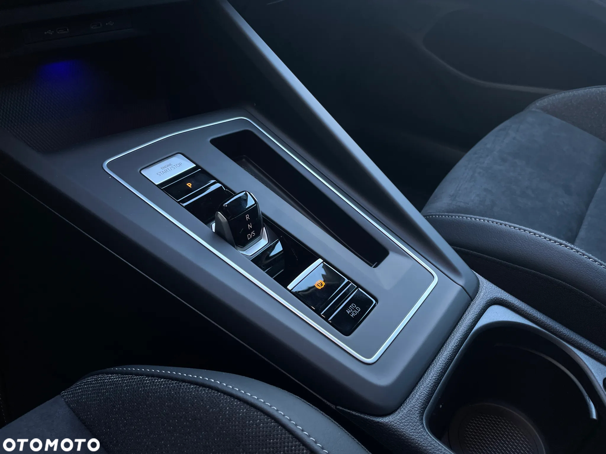 Volkswagen Golf - 23