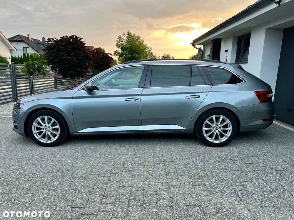 Skoda Superb 2.0 TDI Ambition DSG7 - 25