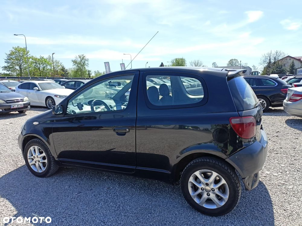 Toyota Yaris - 3