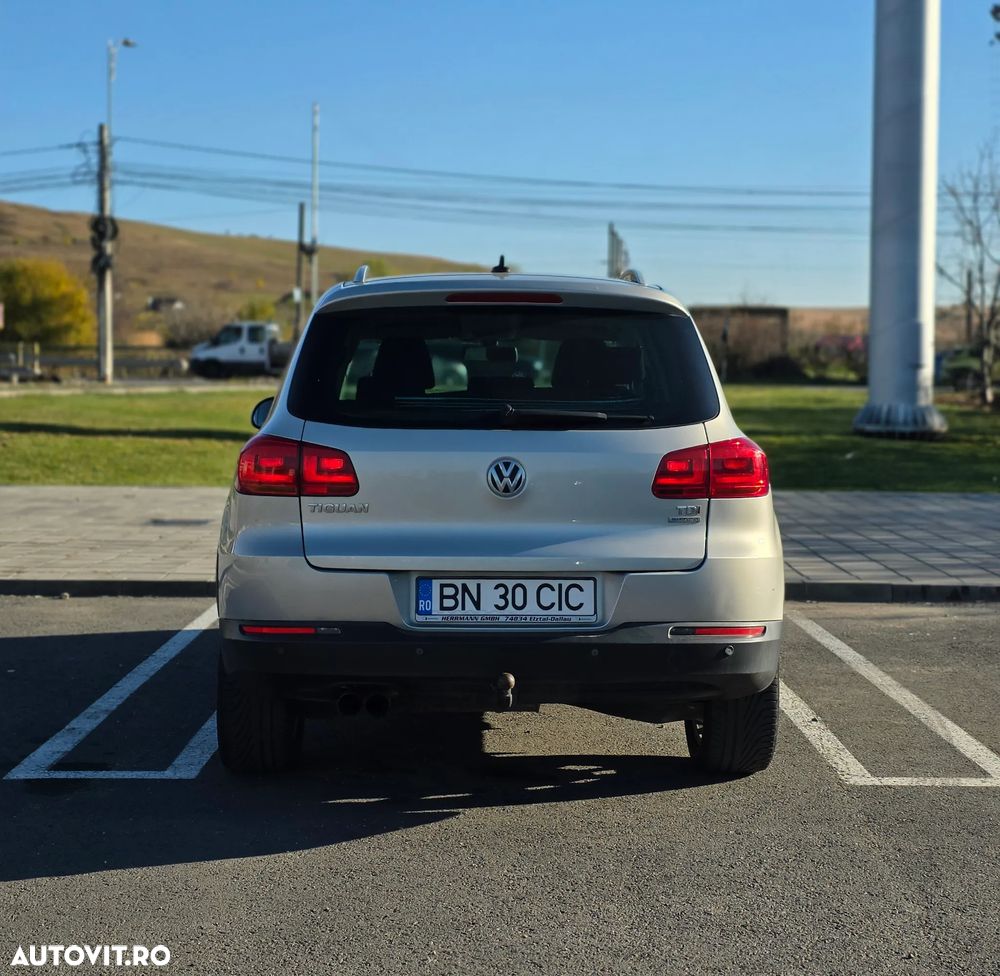 Volkswagen Tiguan - 4