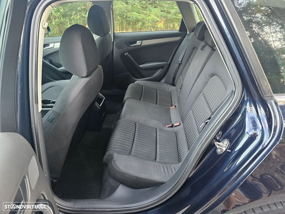 Audi A4 - 12
