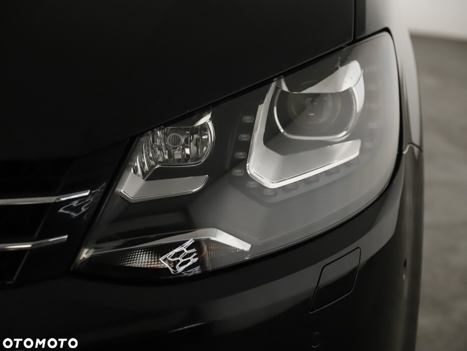Volkswagen Sharan 2.0 TDI Comfortline DSG - 26