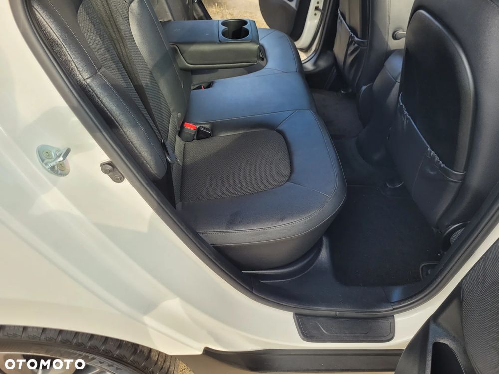 Hyundai ix35 1.6 2WD blue Trend - 24