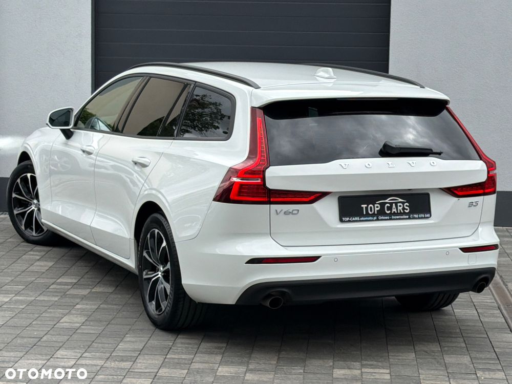 Volvo V60 B3 B DKG Momentum - 19