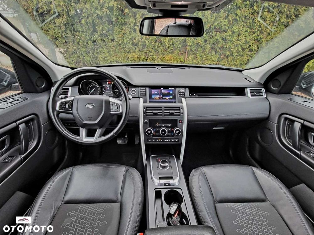 Land Rover Discovery Sport - 22