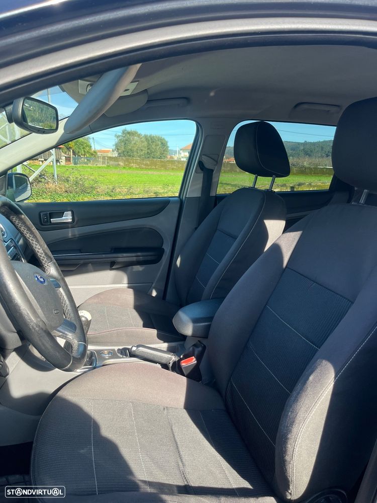 Ford Focus SW 1.6 TDCi Titanium - 13