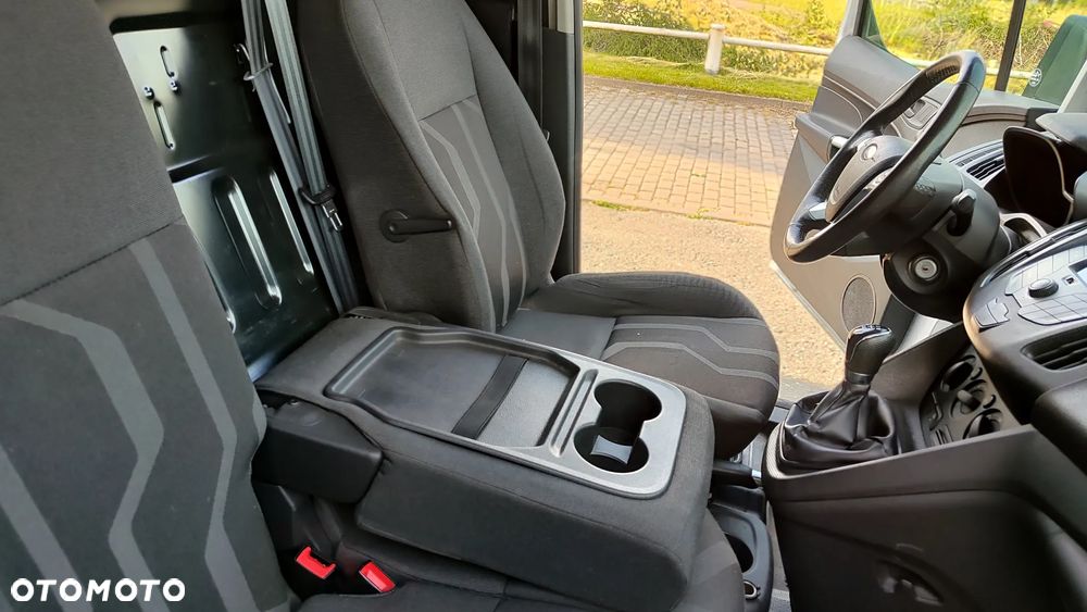 Ford Trannsit connect - 22