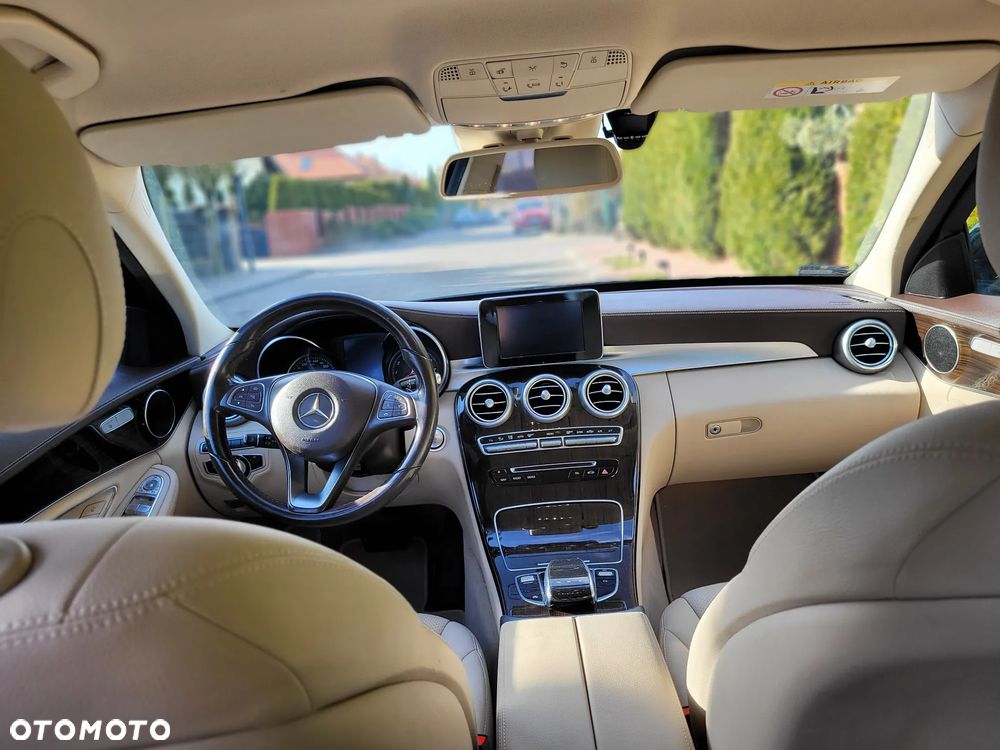 Mercedes-Benz Klasa C 200 4-Matic 9G-TRONIC - 16