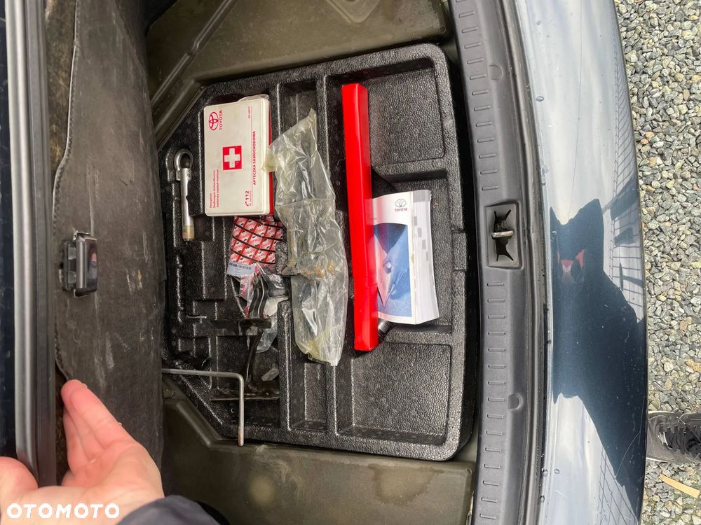 Toyota Avensis 2.2 D-CAT Prestige - 15