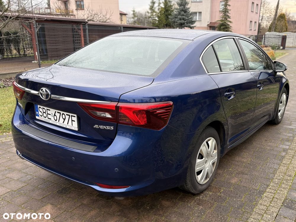 Toyota Avensis 1.8 Premium - 4