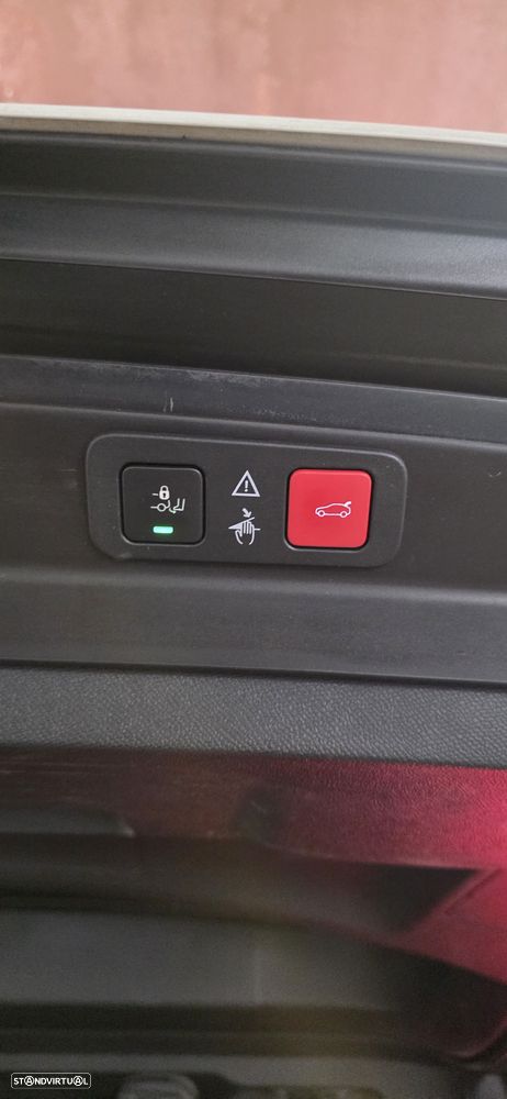 Peugeot 5008 1.2 PureTech Allure Pack - 24