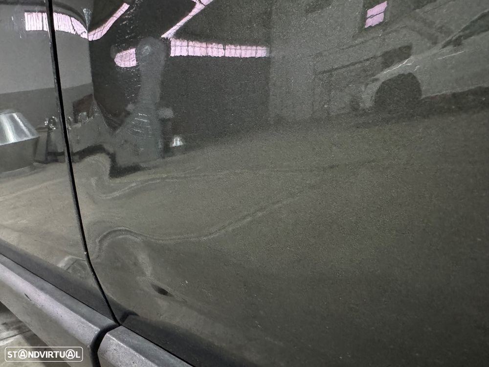 Land Rover Discovery 2.7 TD V6 HSE Auto. - 27