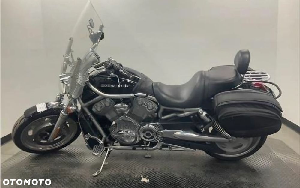 Harley-Davidson V-Rod Street Rod - 2