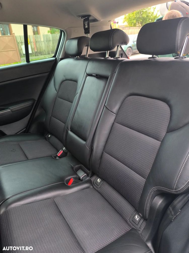 Kia Sportage 1.6 DSL 7DCT HP 4x4 Style - 32