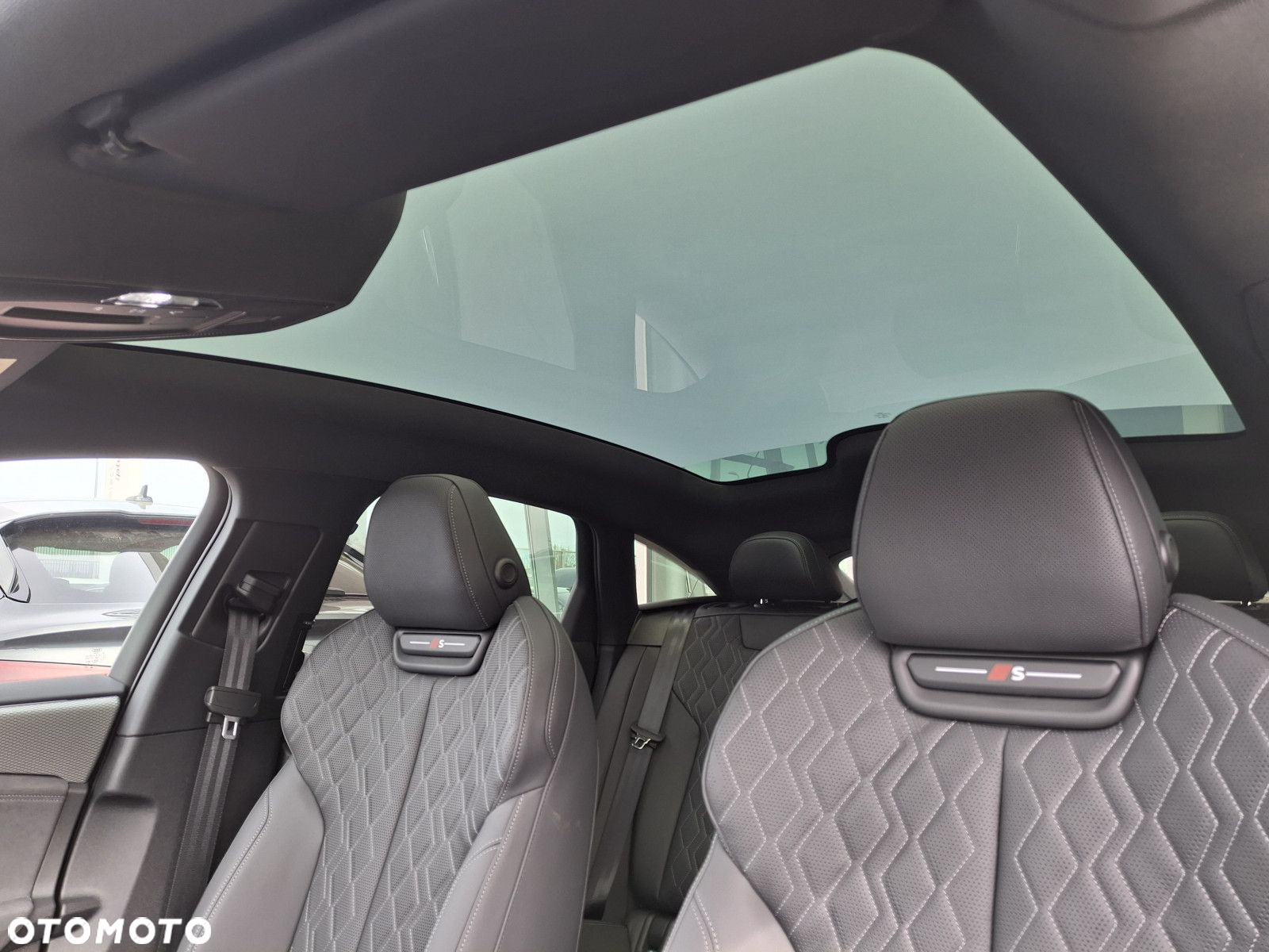 Audi A6 Sportback e-tron - 14
