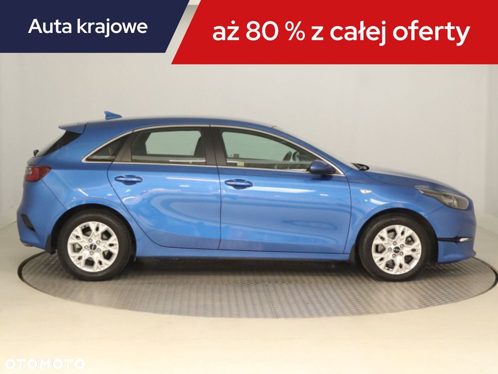 Kia Ceed - 8