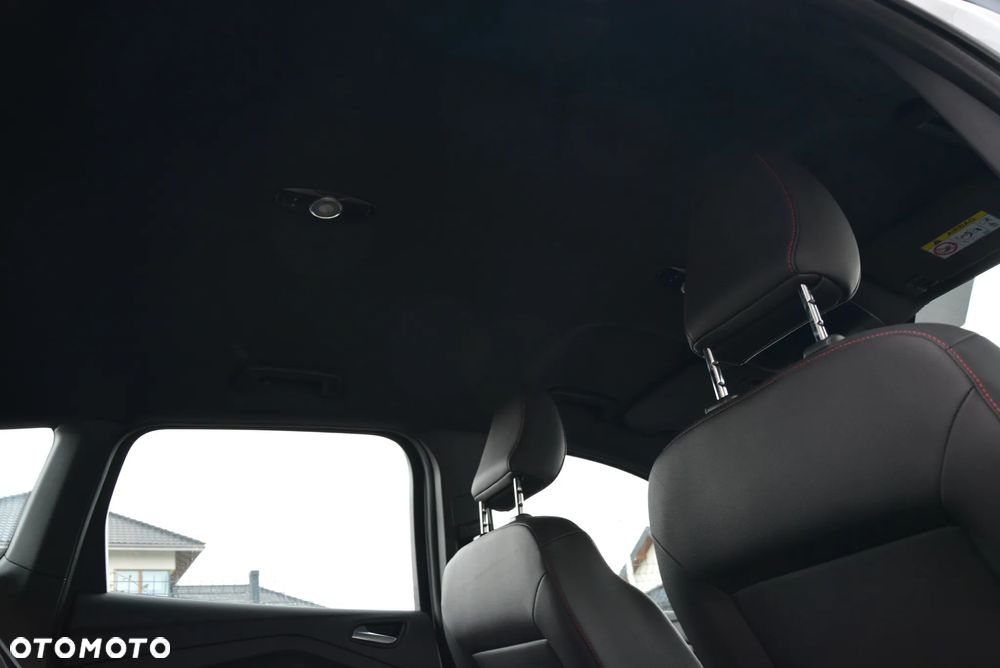 Ford Kuga 2.0 TDCi 4x4 ST-Line - 35