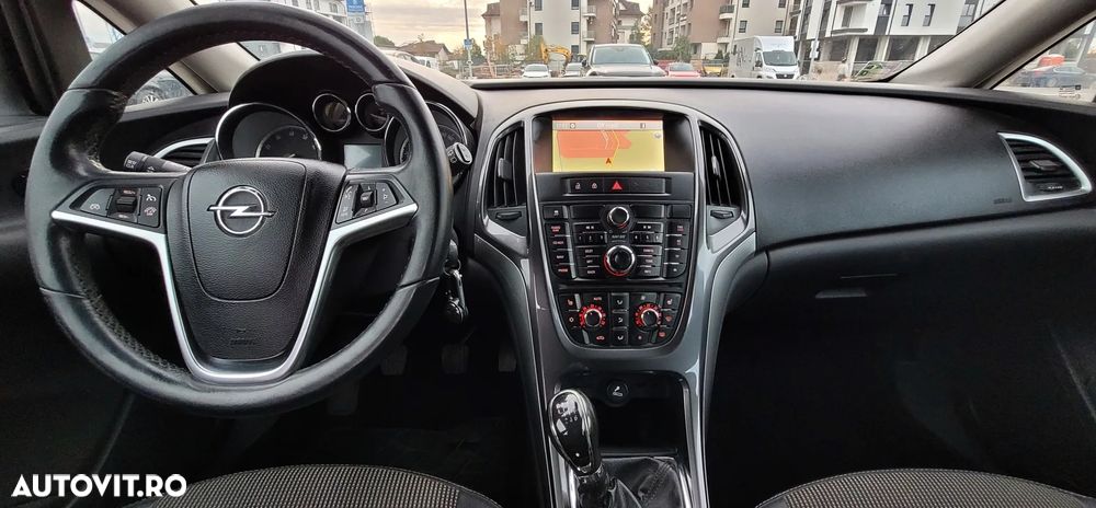 Opel Astra 1.4 Turbo ECOTEC Cosmo - 10