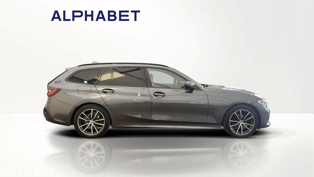 BMW Seria 3 318i - 6