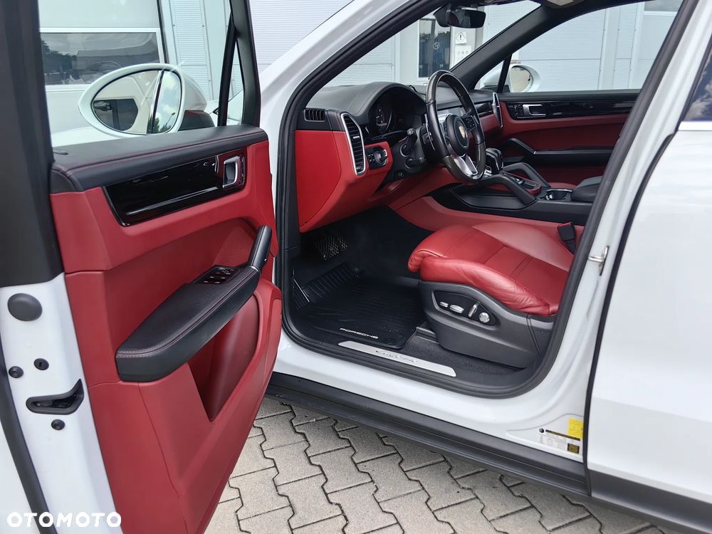 Porsche Cayenne Tiptronic S Platinum Edition - 24