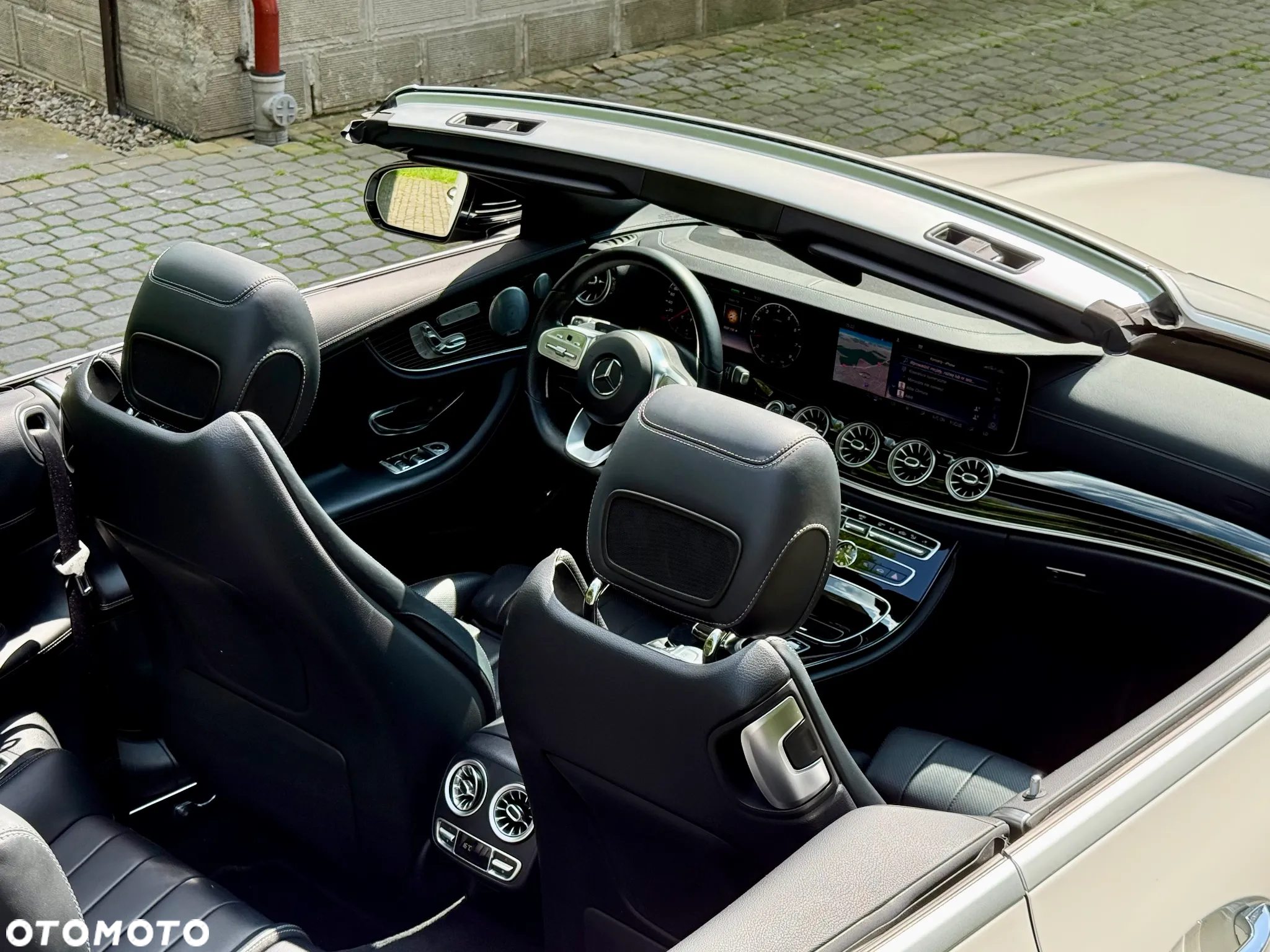 Mercedes-Benz Klasa E 350 Kabriolet 9G-TRONIC - 23