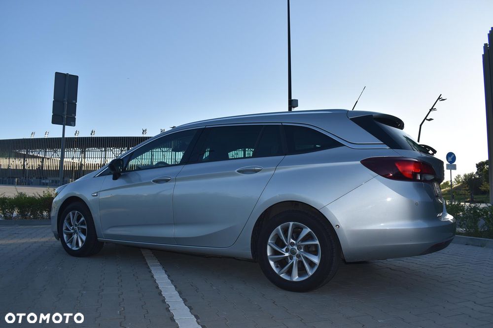 Opel Astra 1.2 T Business Elegance S&S - 6