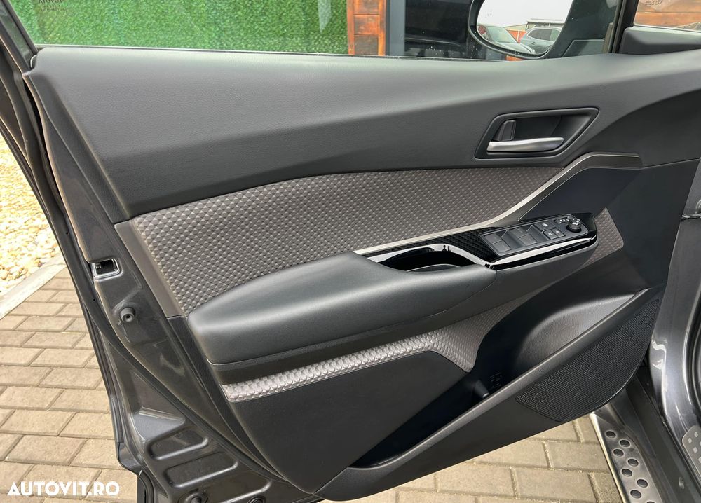 Toyota C-HR 1.8 HSD 122 CP 4x2 CVT C-lassy bi-tone - 19