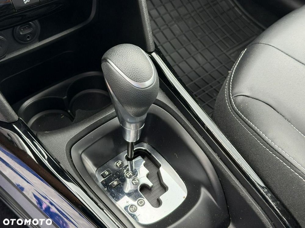 Peugeot 2008 PureTech 110 Stop&Start EAT6 Allure - 26