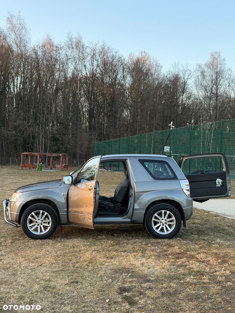 Suzuki Grand Vitara 1.6 De luxe - 5