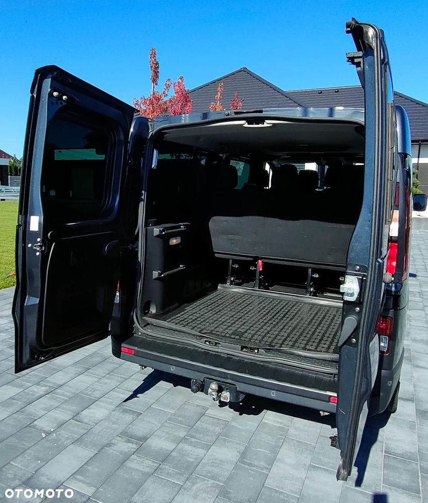 Renault Trafic Grand 2.0 dCi - 8