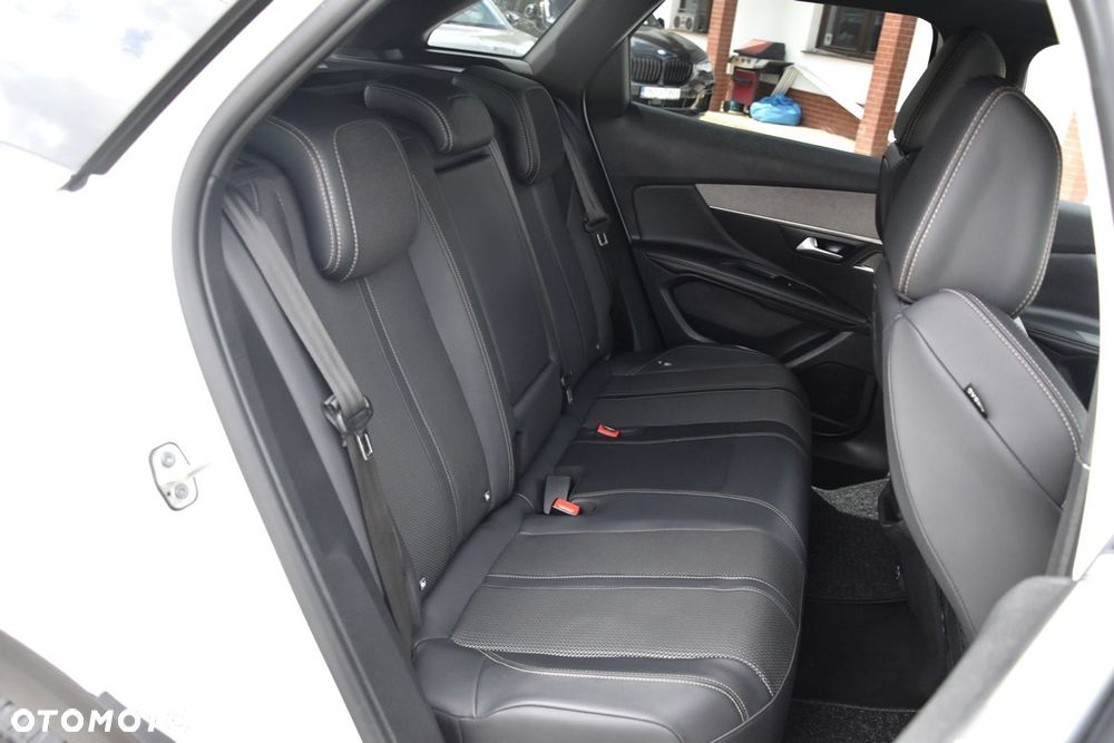 Peugeot 3008 225 e-EAT8 GT Pack - 24