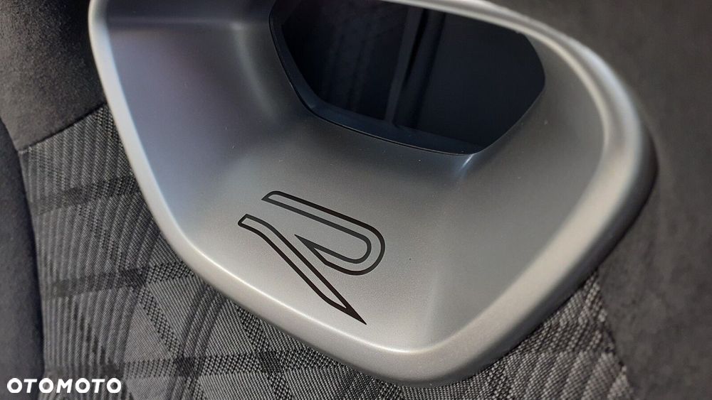 Volkswagen Passat - 9