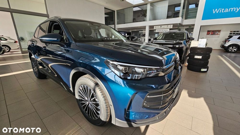 Volkswagen Tiguan - 4