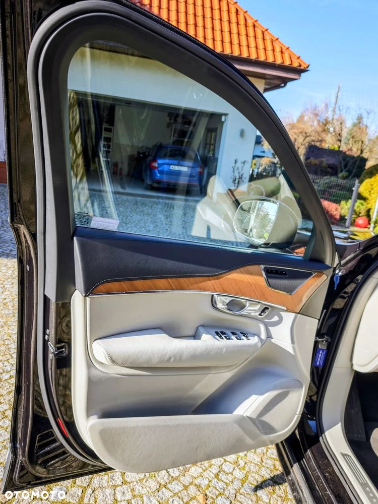 Volvo XC 90 B5 D AWD Inscription - 11